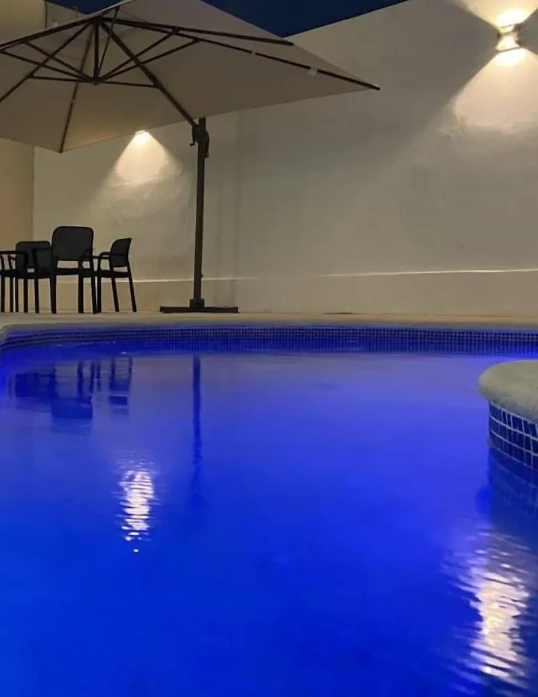 Hotel Ambra بلايا ديل كارمن