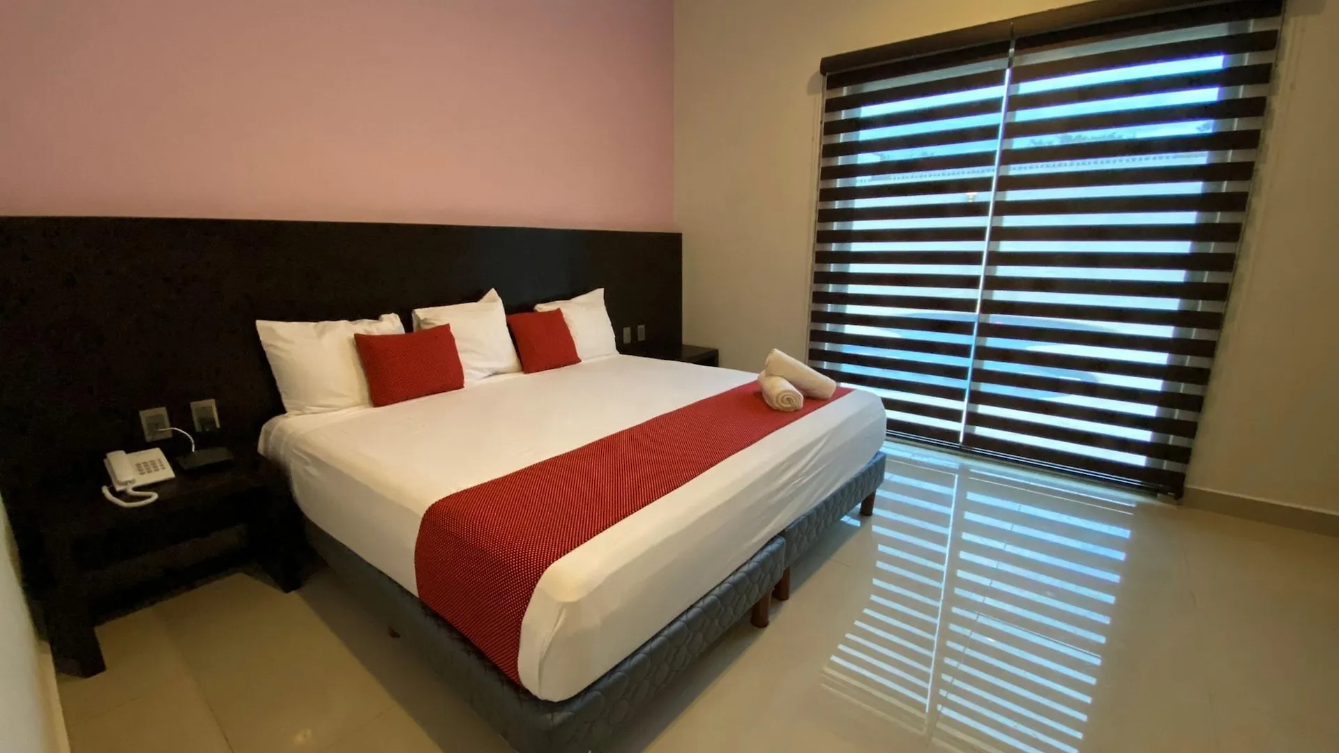 Hotel Ambra Playa del Carmen 3*,